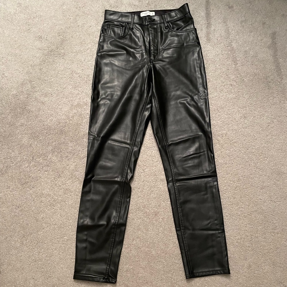 Abercrombie Vegan Leather Skinny Pant